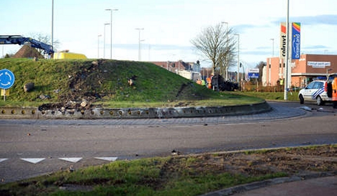 Porsche and Mercedes Wreck in Fatal Car Crash in Belgium 01