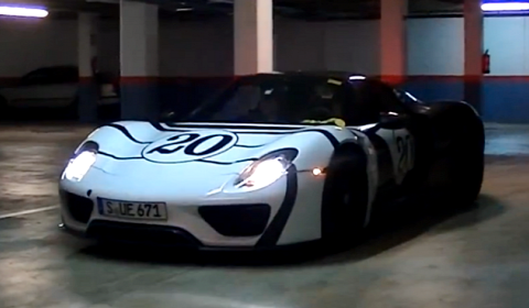 Three Porsche 918 Spyders spotted at the Sitges Hotel in Spain