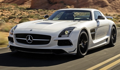 Video 2013 Mercedes-Benz SLS AMG Black Series Trailer