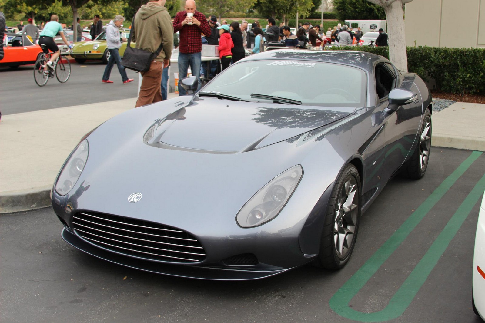 Машина AC 378 gt Zagato
