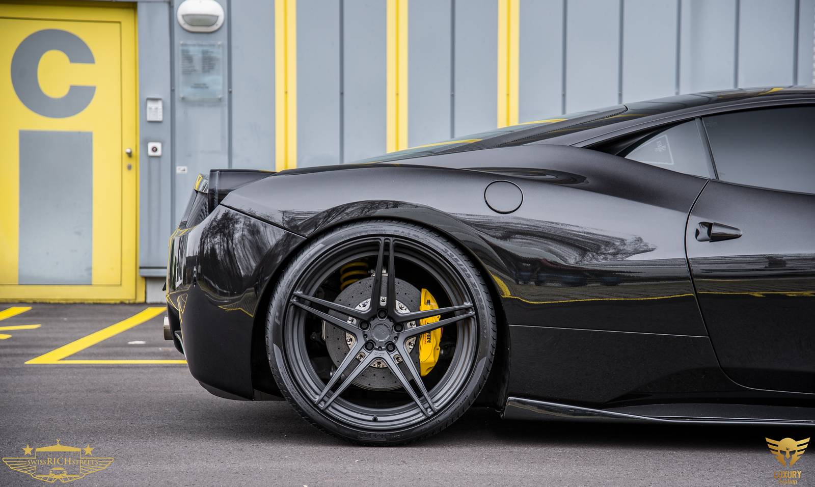 Ferrari 458 Italia Black