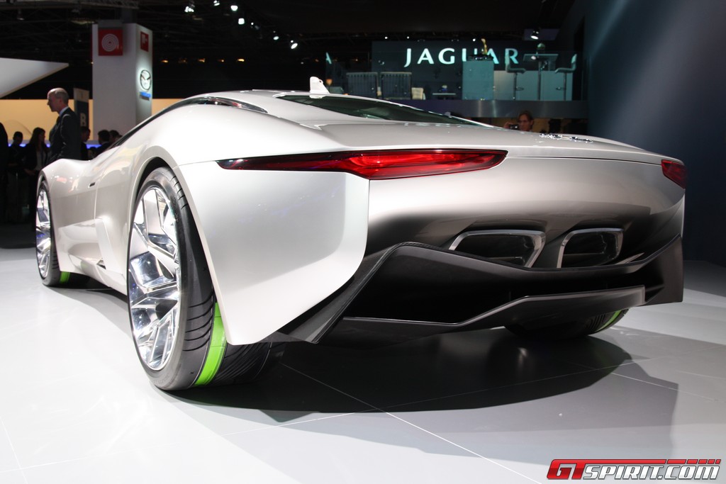 Jaguar c-x75.