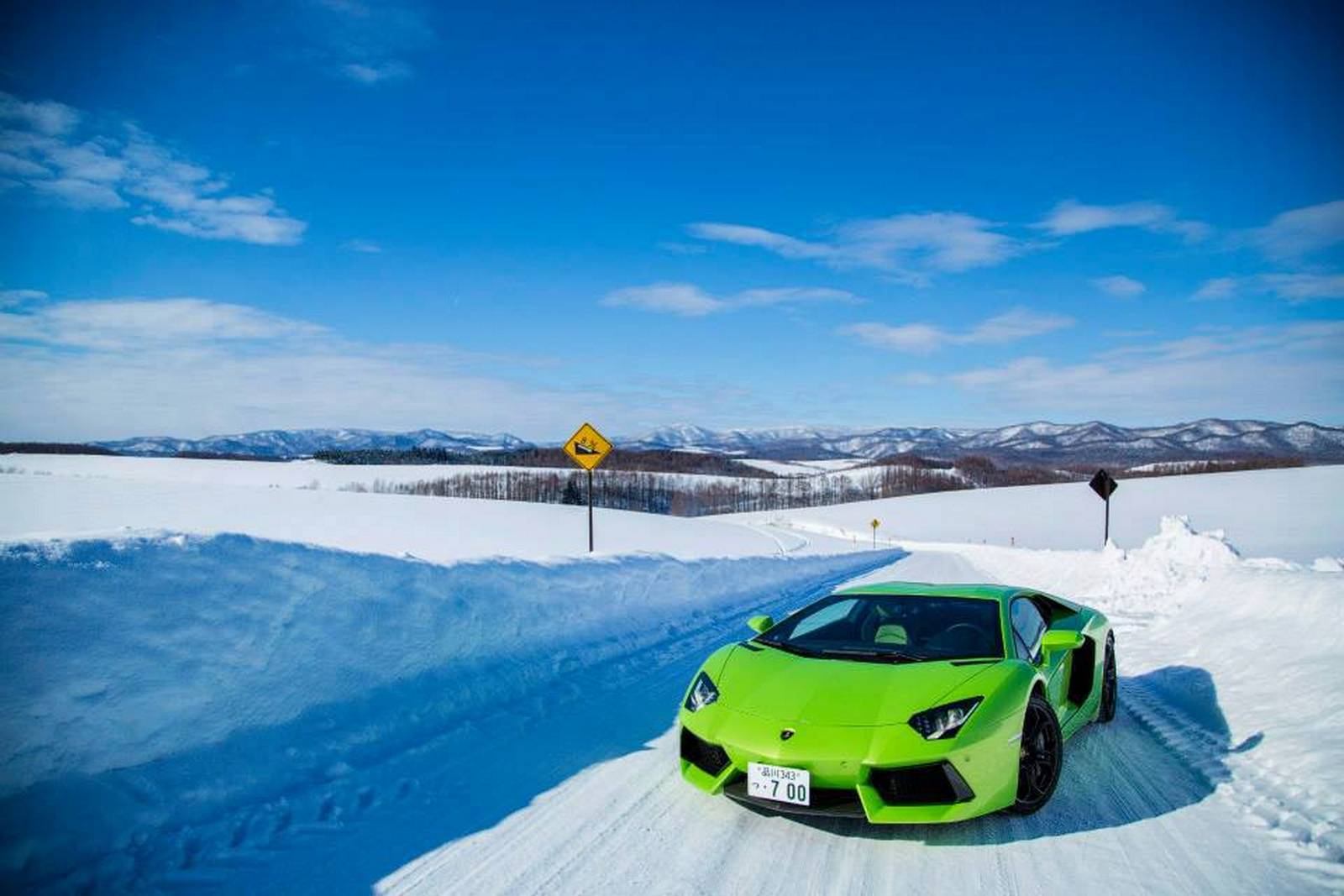 Lamborghini на снегу
