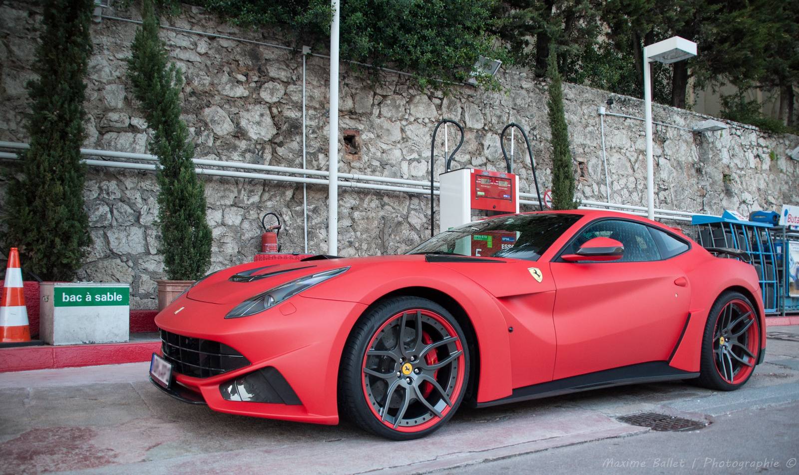 Ferrari f12 Berlinetta Novitec Rosso черный