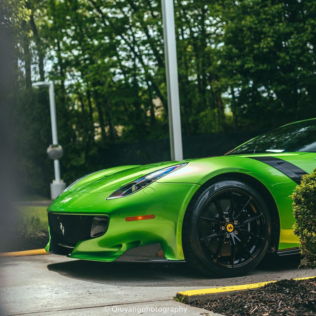 LAFERRARI салатовая