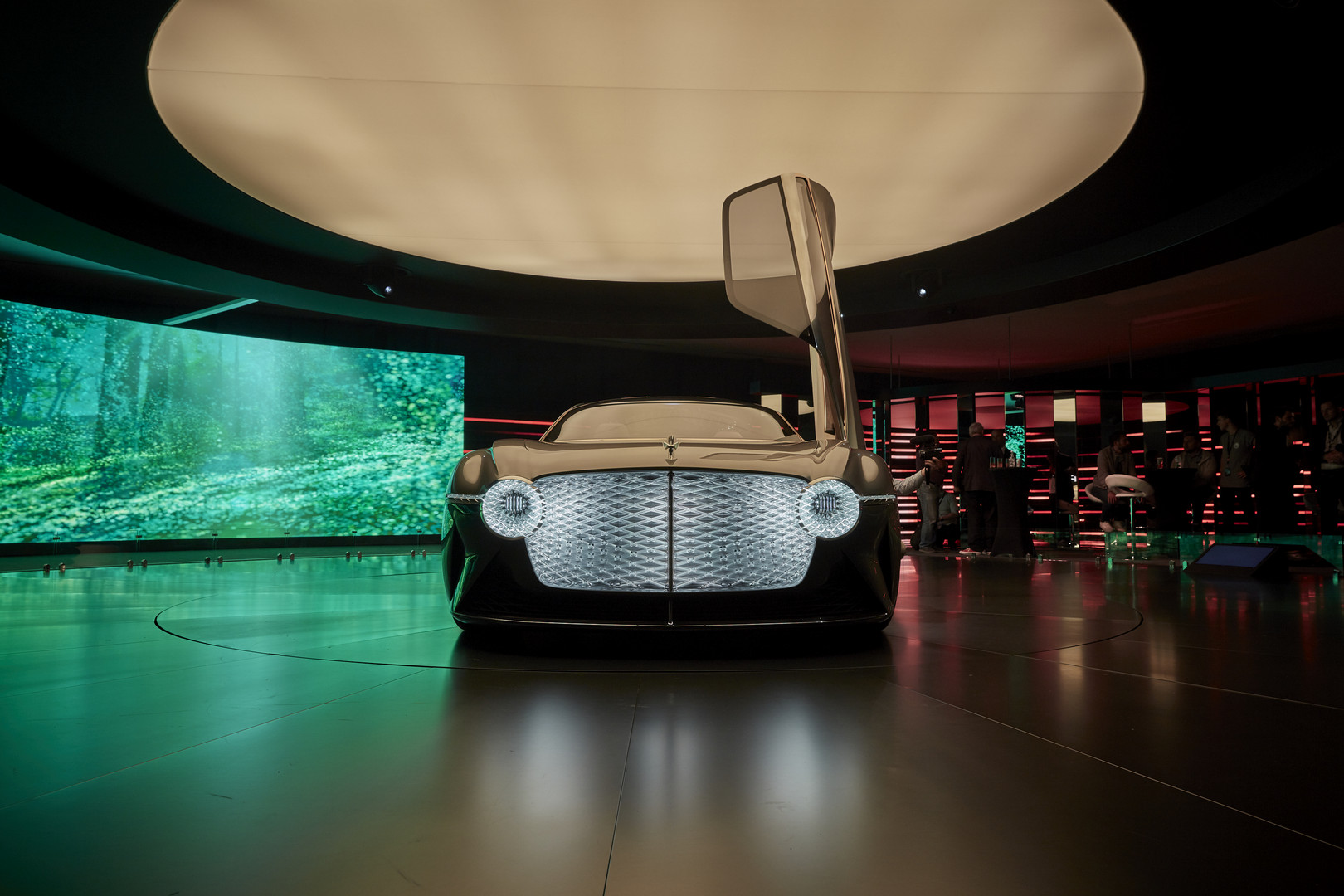 РљРѕРЅС†РµРїС‚ Bentley Exp 100 gt